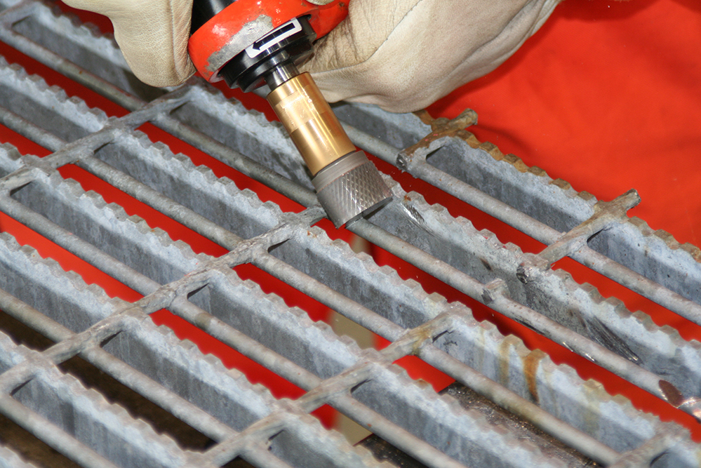 Grating removal